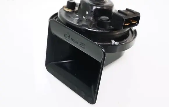 Volkswagen PASSAT B5 Horn signal 0092018