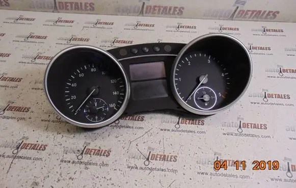 Mercedes-Benz GL X164 Speedometer (instrument cluster) A1645409047