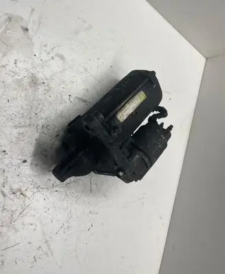 Peugeot 308 Starter motor 9662854180