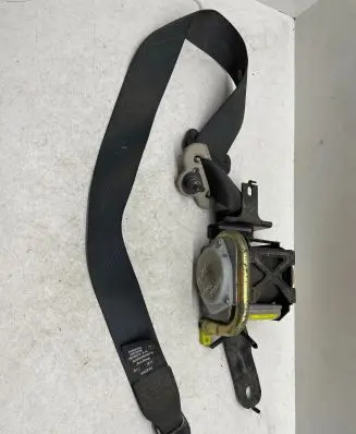 Nissan Almera Tino Front seatbelt 040745 86885BU070