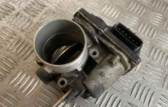 Toyota RAV 4 (XA30) Throttle valve 261000R020 00471 0L08