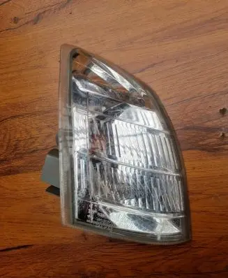 Nissan X-Trail T31 Front indicator light 3443R E130554