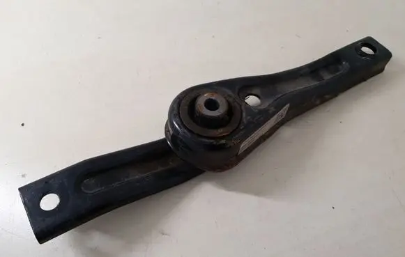 Audi Q2 - Engine mount bracket 5Q0199855AA