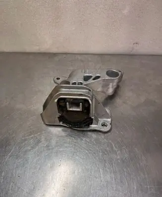 Renault Captur II Engine mount vacuum valve 112320745R