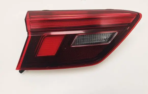 Volkswagen Tiguan Tailgate rear/tail lights 