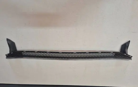 Mercedes-Benz B W246 W242 Front bumper lower grill A2468850053