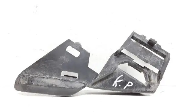 Volvo V50 Front bumper mounting bracket 30678261
