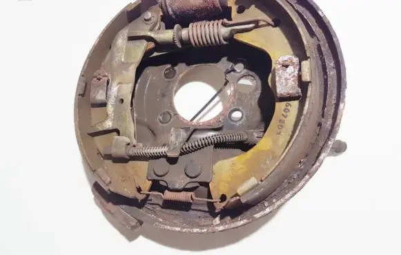 Mazda Premacy Handbrake/parking brake pads 