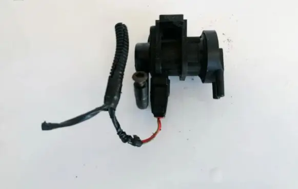Volvo S40, V40 Turbo solenoid valve 1522371