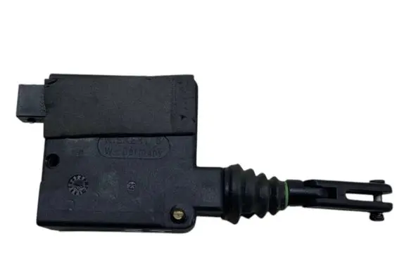 Audi A3 S3 8L Tailgate boot lock/latch motor 
