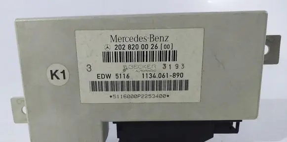 Mercedes-Benz C W202 Light module LCM A2028200026