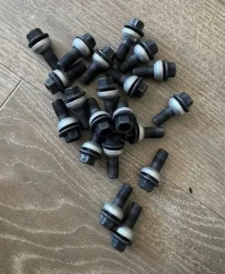 Toyota bZ4X Nuts/bolts DWD