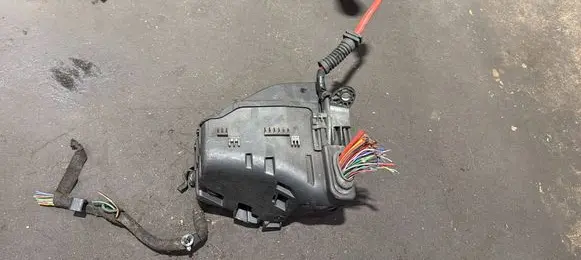 Volvo V70 Fuse box set 6G9T14A076MA K067N