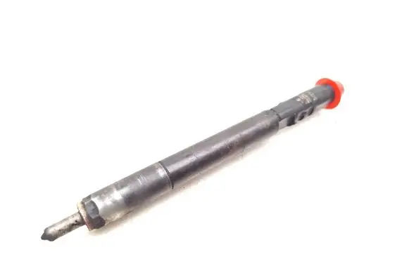 Fuel injector