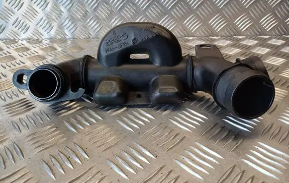 Intercooler hose/pipe