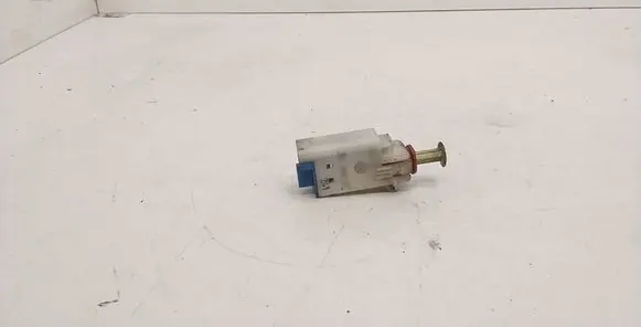 BMW 5 E39 Brake pedal sensor switch 8381612