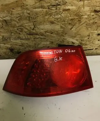Volkswagen Phaeton Rear/tail lights 3D0945095D