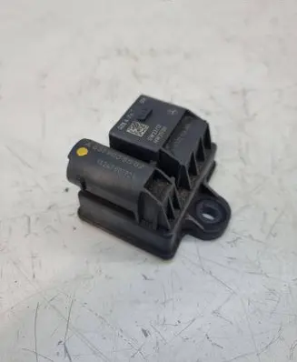 Mercedes-Benz E W212 Glow plug pre-heat relay A6519005502