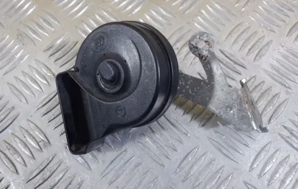 Volkswagen Tiguan Horn signal 7N0951221A