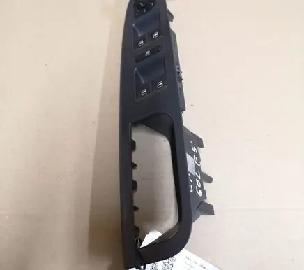 Volkswagen Golf V Electric window control switch 1K4959857B