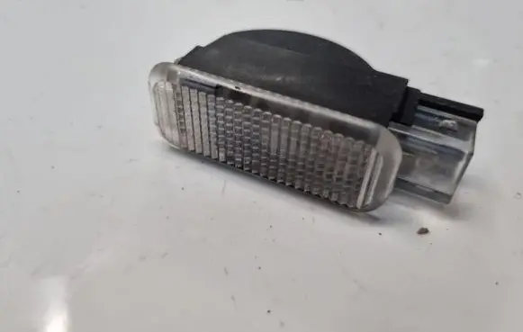 Volkswagen PASSAT B5.5 Other interior light 3B0947416B