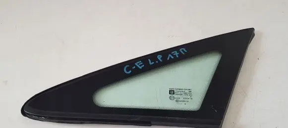 Opel Corsa E Front triangle window/glass 