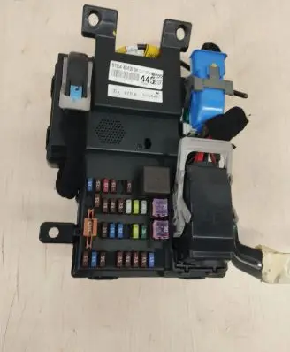 KIA Carnival Fuse module 919544D450 97RA010046 445102