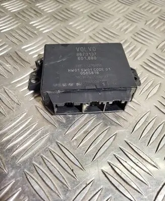 Volvo V50 Parking PDC control unit/module 8673137 0565818 601889