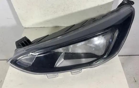 Ford Focus Headlight/headlamp JX7B13W030CE
