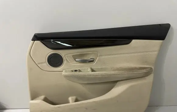 BMW 2 F45 Front door card panel trim 6086573