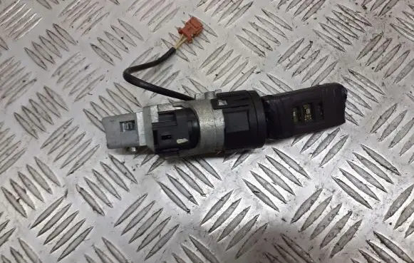 Peugeot 407 Ignition lock 9648445180