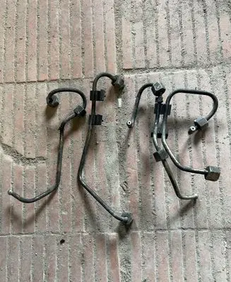 Mitsubishi Carisma Fuel injector supply line/pipe 