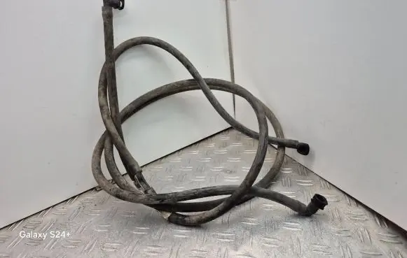 Opel Insignia A Rear window washer fluid hose 13227354