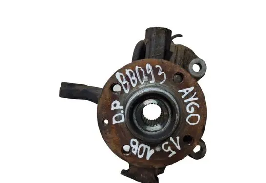 Toyota Aygo AB40 Front wheel hub