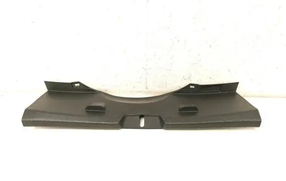 Trunk/boot sill cover protection