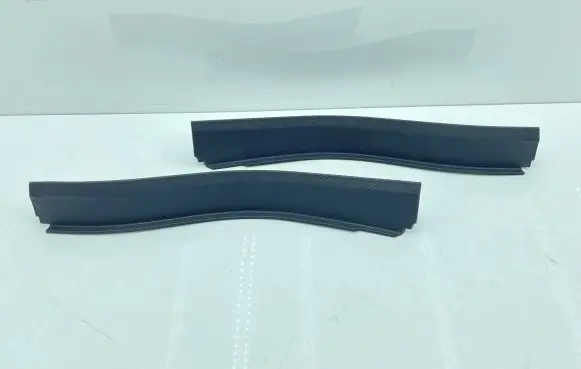 Volkswagen Touran III Front sill trim cover 5TA868224 5TA868223