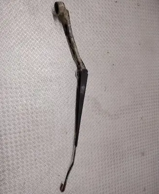 Mitsubishi Grandis Windshield/front glass wiper blade 
