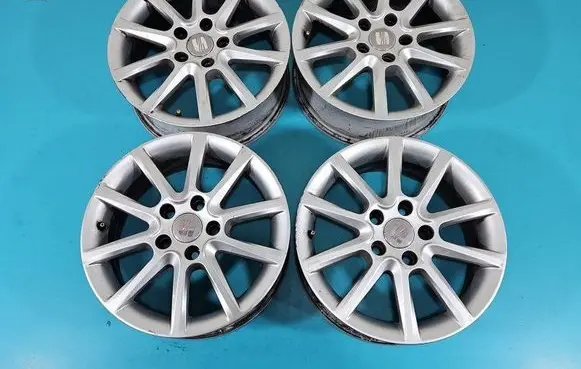 R16 alloy rim