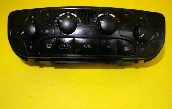 Mercedes-Benz C W203 Climate control unit A2038300785 9140010479