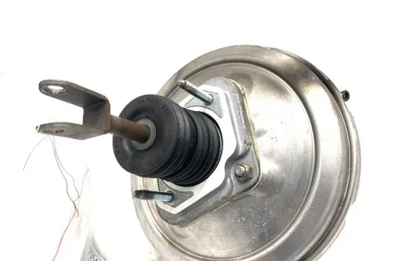 BMW X3 E83 Brake booster LAC115THE