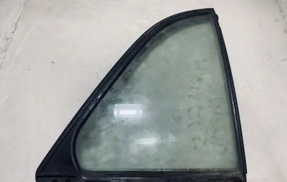 Mazda 626 Rear side window