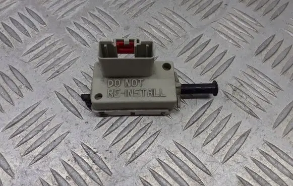 Chrysler PT Cruiser Brake pedal sensor switch 56045503