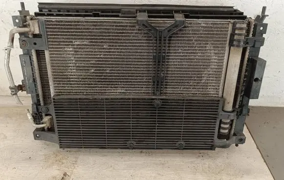 Citroen C4 II Picasso Radiator set 9673629780 Z8309003
