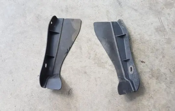 Ford Kuga I Fender end trim 