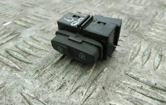 Volvo XC60 Central locking switch button 31318988