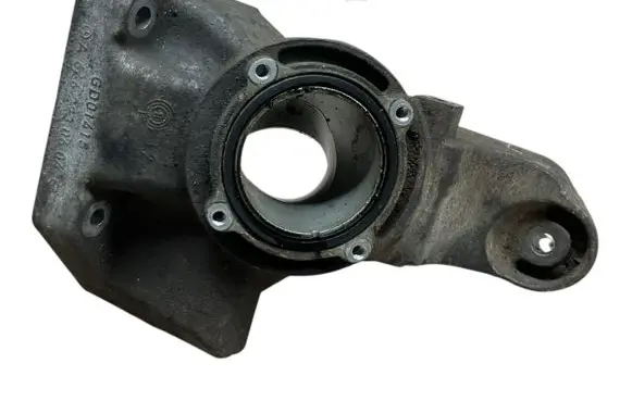 Mercedes-Benz C W204 Engine mounting bracket A6462230604