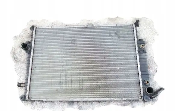 BMW 7 E32 Coolant radiator