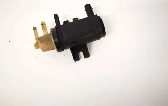 Mercedes-Benz E W212 Turbo solenoid valve a0091533128