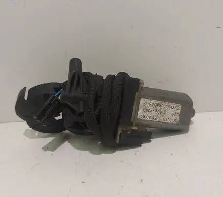 Mercedes-Benz C W203 Seat adjustment motor A2038201942 030619 820418064