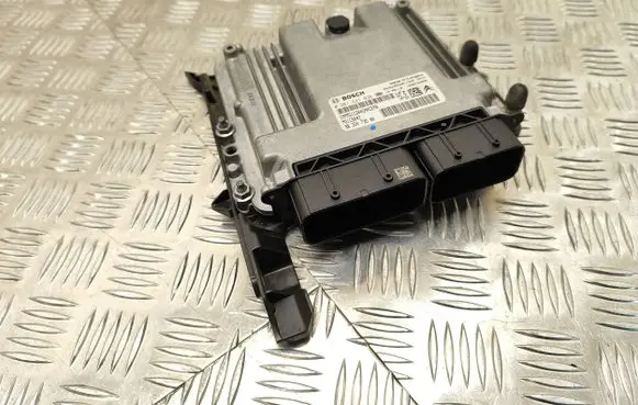 Citroen DS7 Crossback Engine control unit/module 9832473580 9826206480 0261S21836